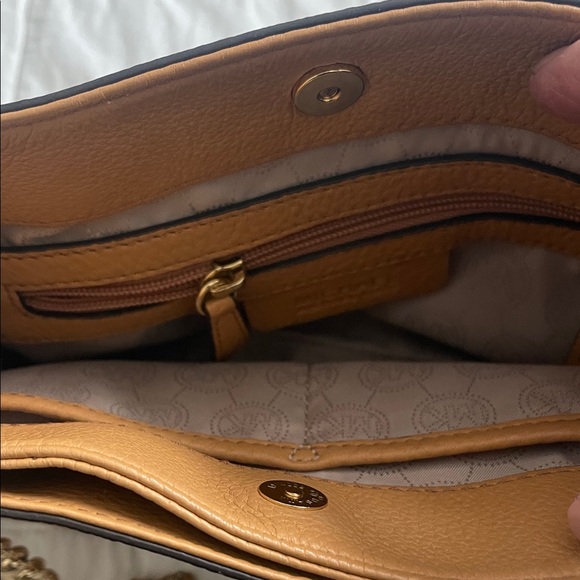 MICHAEL Michael Kors Tan Leather Shoulder/Crossbody Bag  Brown Caramel/Camel - Picture 5 of 8